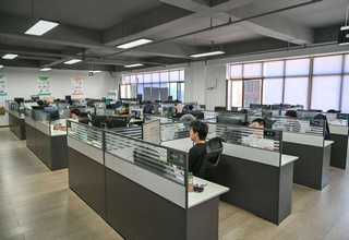 西藏集装箱轮胎式起重机厂家